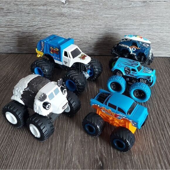 Monster Trucks Lot Set of 5 - Picture 1 of 3